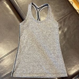Lululemon Cool Racerback Tank, size 6 in Black/white print